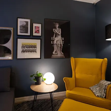 Unique In Midtown Apartment *